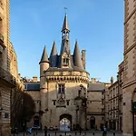 Apartment Place Du Palais