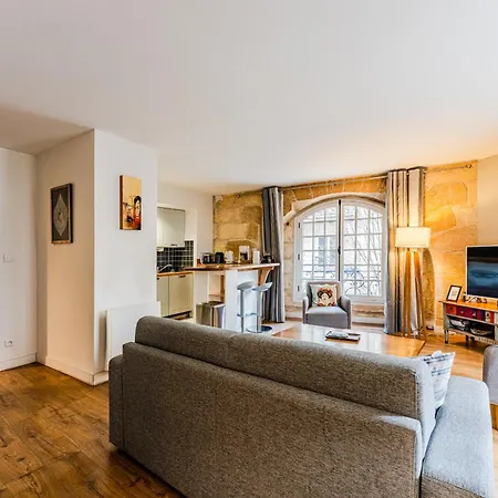 Apartment Place Du Palais Bordeaux