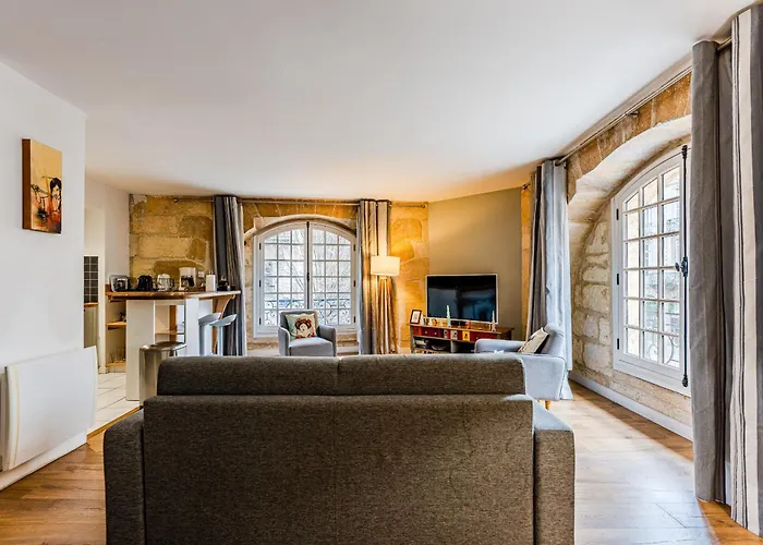 Place Du Palais Apartment