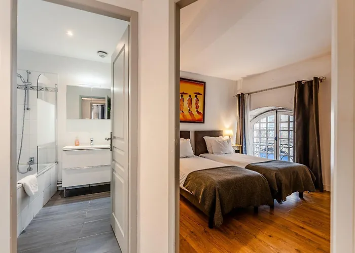 Place Du Palais Bordeaux