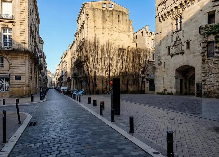 Apartment Place Du Palais Bordeaux