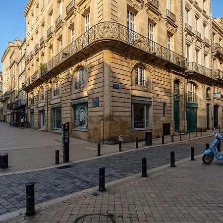 Place Du Palais * ボルドー