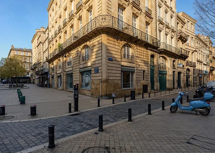 Place Du Palais * Бордо